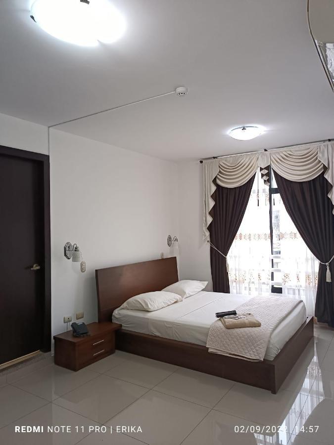 Hotel Quezada Hermanos Санто-Доминго-де-лос-Колорадос Экстерьер фото