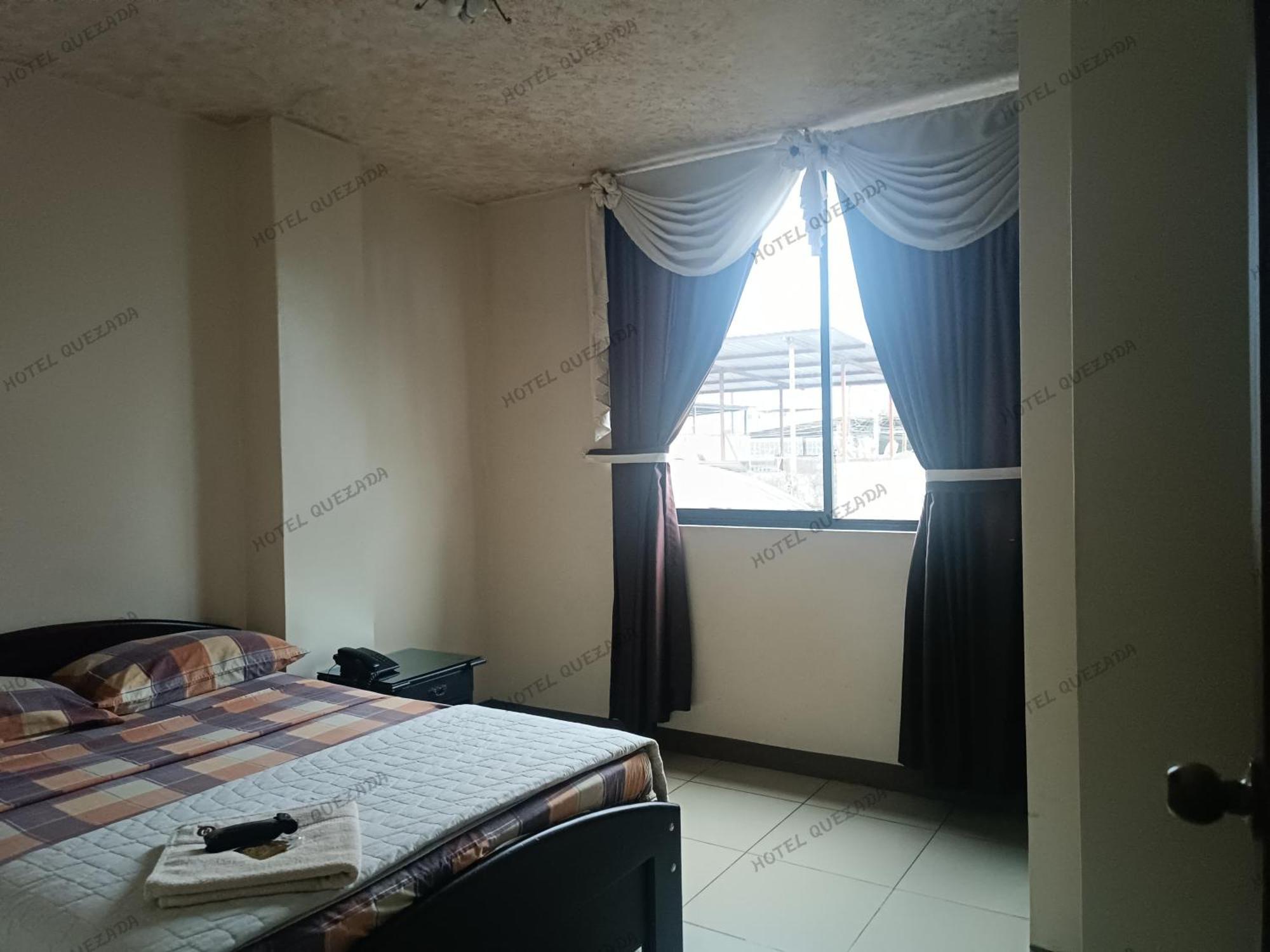 Hotel Quezada Hermanos Санто-Доминго-де-лос-Колорадос Экстерьер фото
